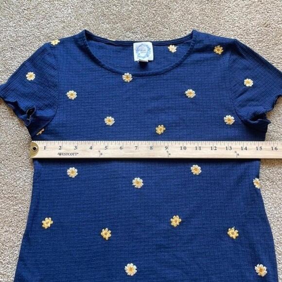 Blue Rain Embroidered Sunflower Baby Tee Navy Blue Size: Small - Picture 2 of 5
